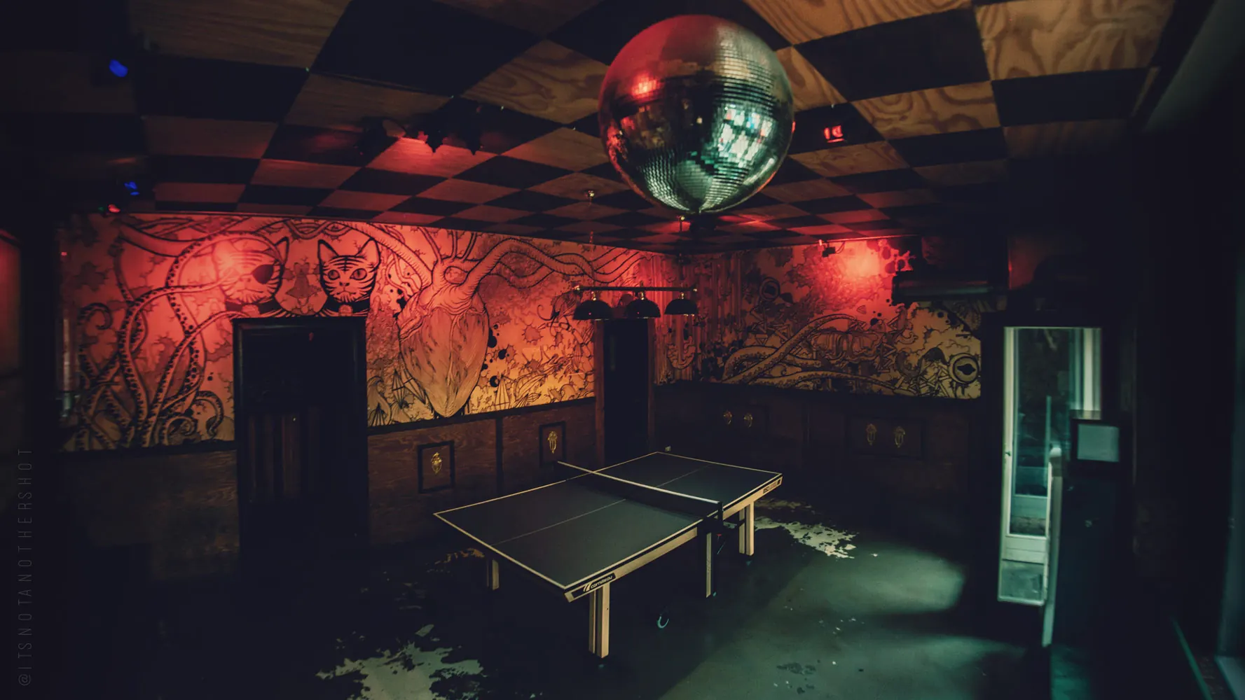 Minimal Bar Berlin, the room